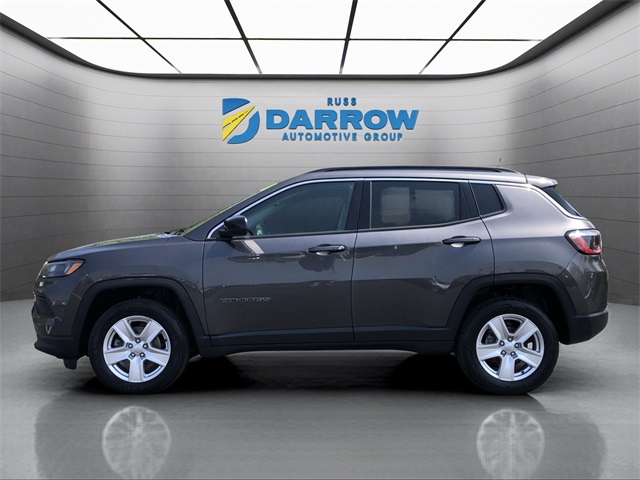 2022 Jeep Compass Latitude photo 2