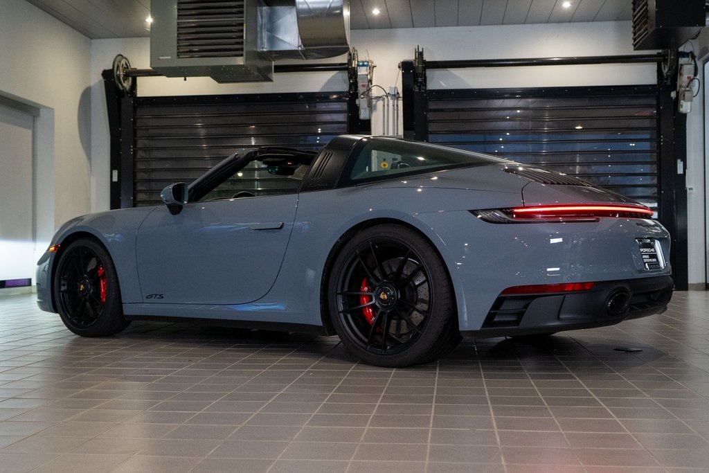 2023 Porsche 911 Targa 4 GTS photo 3