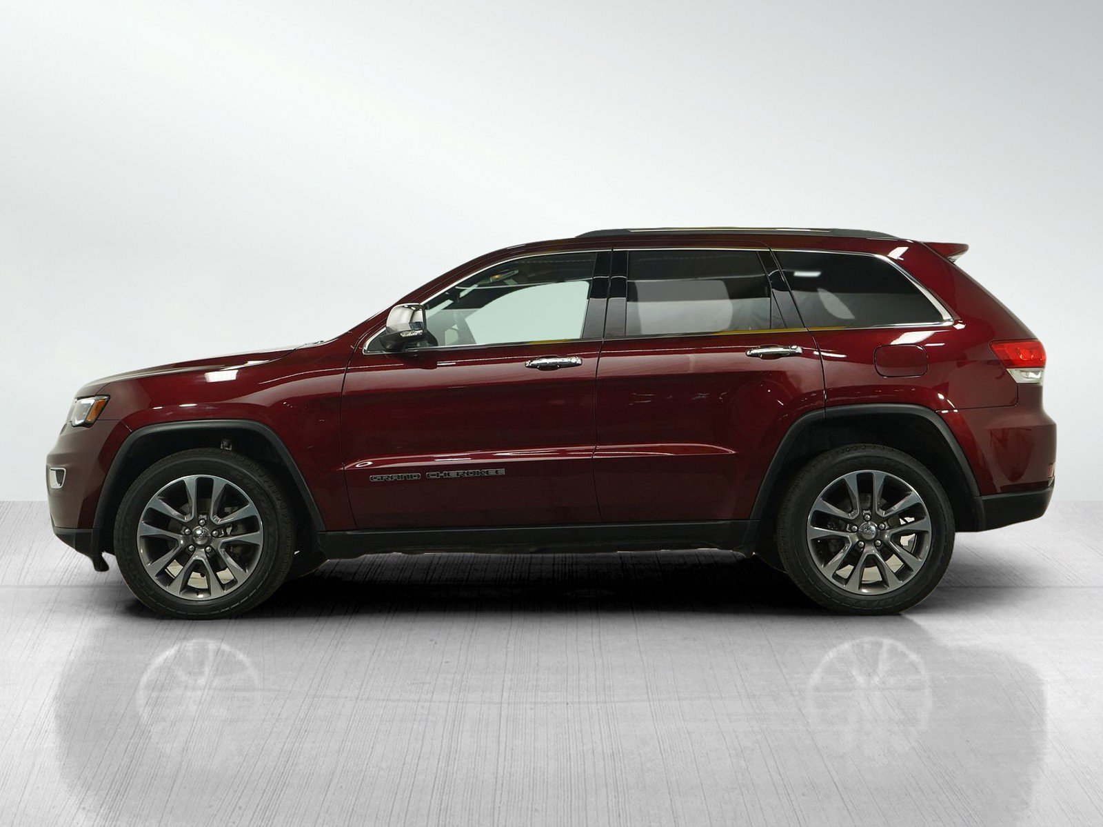 Used 2018 Jeep Grand Cherokee Limited with VIN 1C4RJFBG0JC336653 for sale in Hopkins, Minnesota
