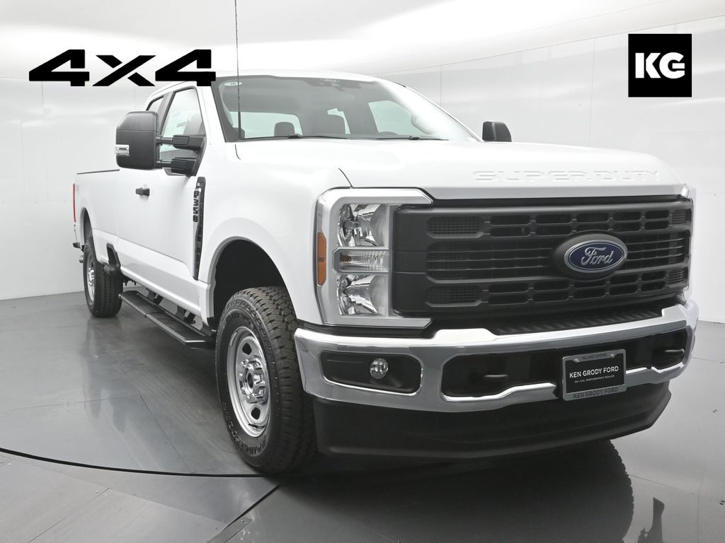 2026 Ford F-350 Super Duty XL's photo