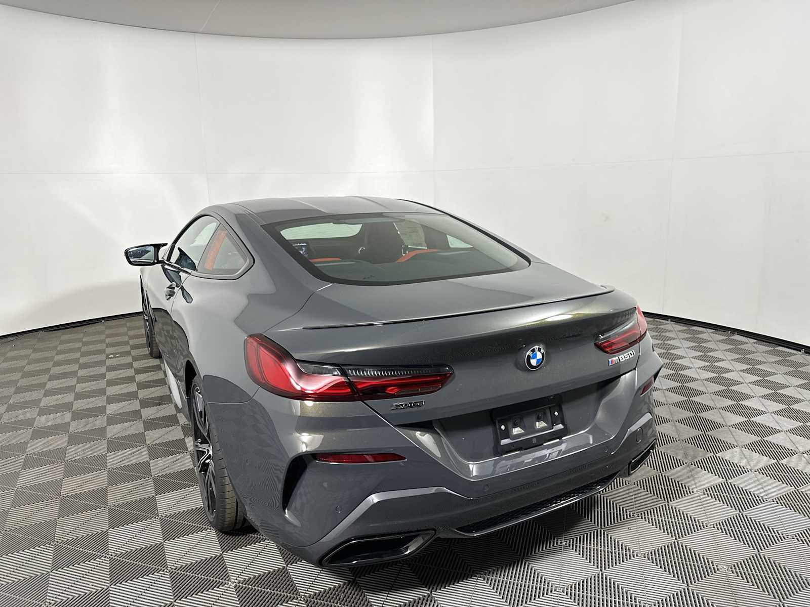 2026 Bmw M850i xDrive photo 3