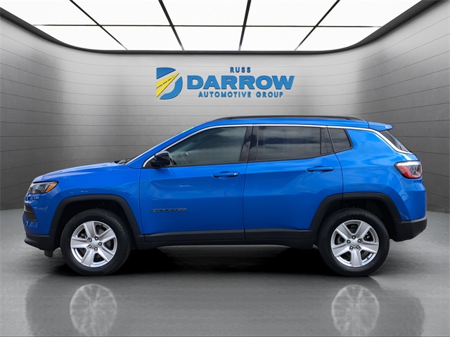 2022 Jeep Compass Latitude photo 2
