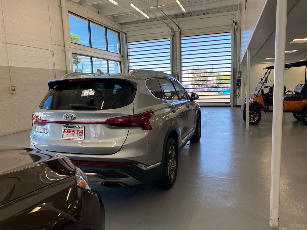 2022 Hyundai Santa Fe SEL photo 4