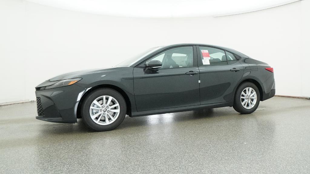 2026 Toyota Camry LE photo 5