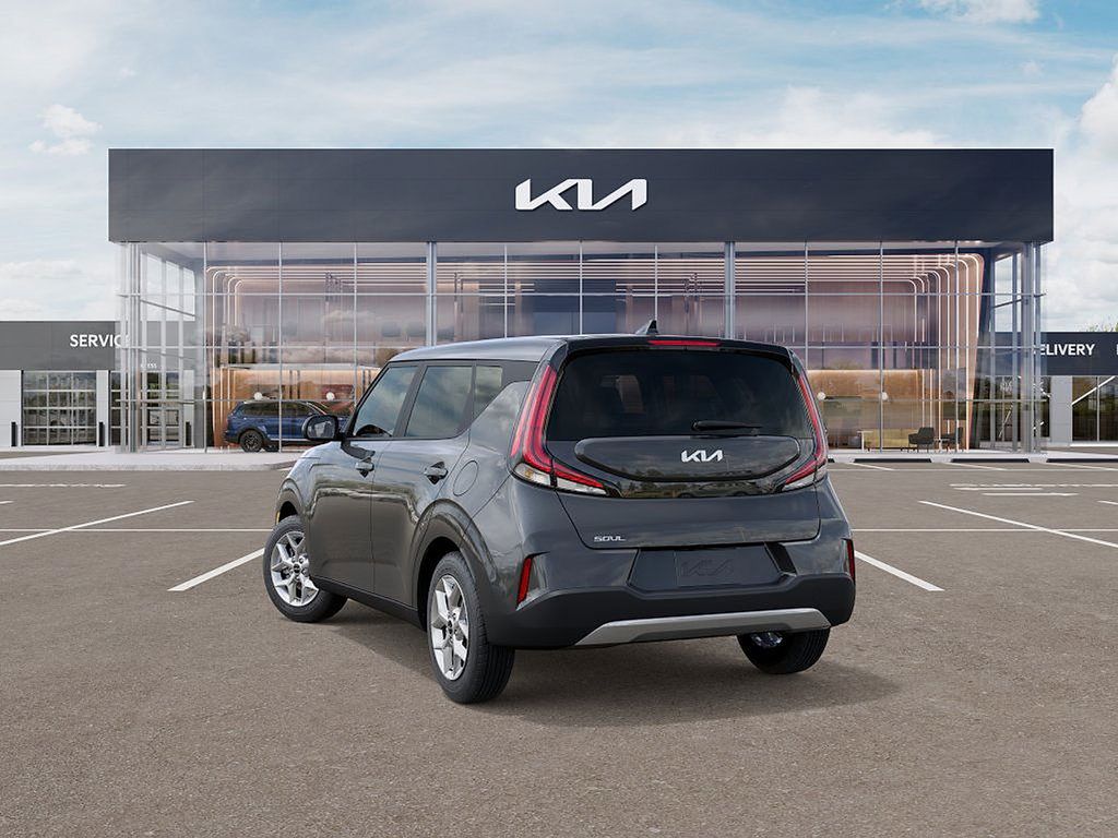 2025 Kia Soul LX photo 4
