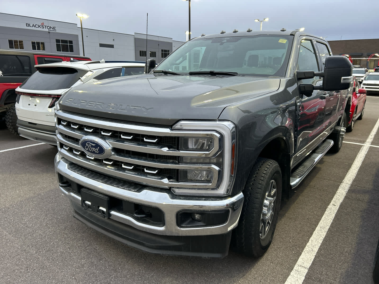 2025 Ford F-350 Super Duty Lariat's photo
