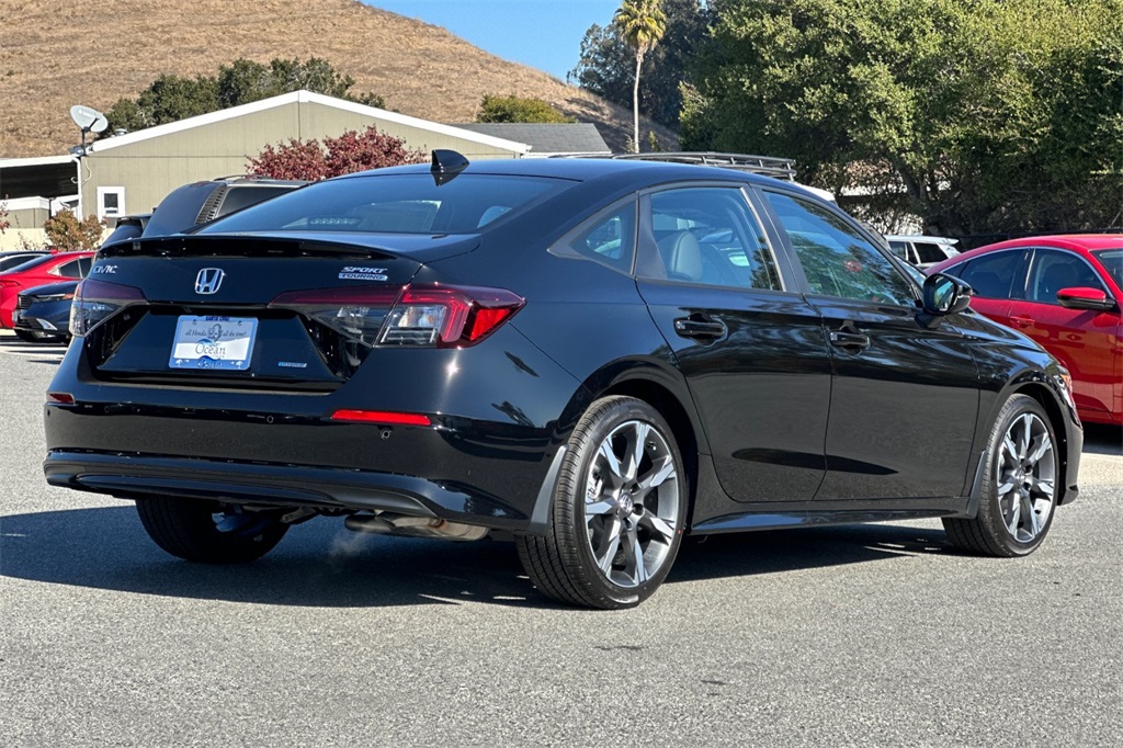 2025 Honda Civic Hybrid Sport Touring photo 4