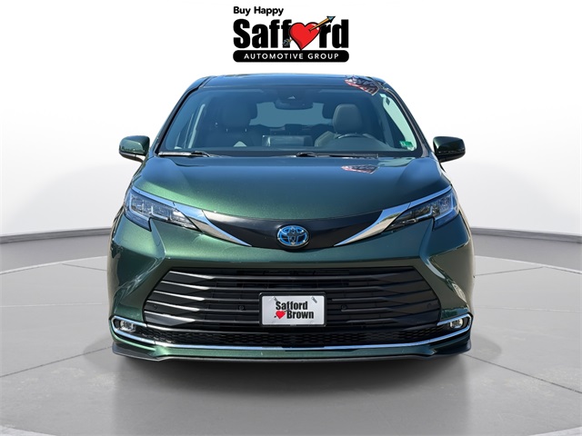 2021 Toyota Sienna XLE photo 8