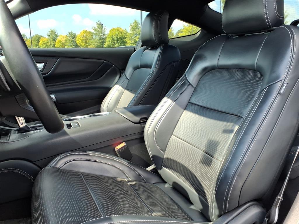 2024 Ford Mustang GT Premium photo 3