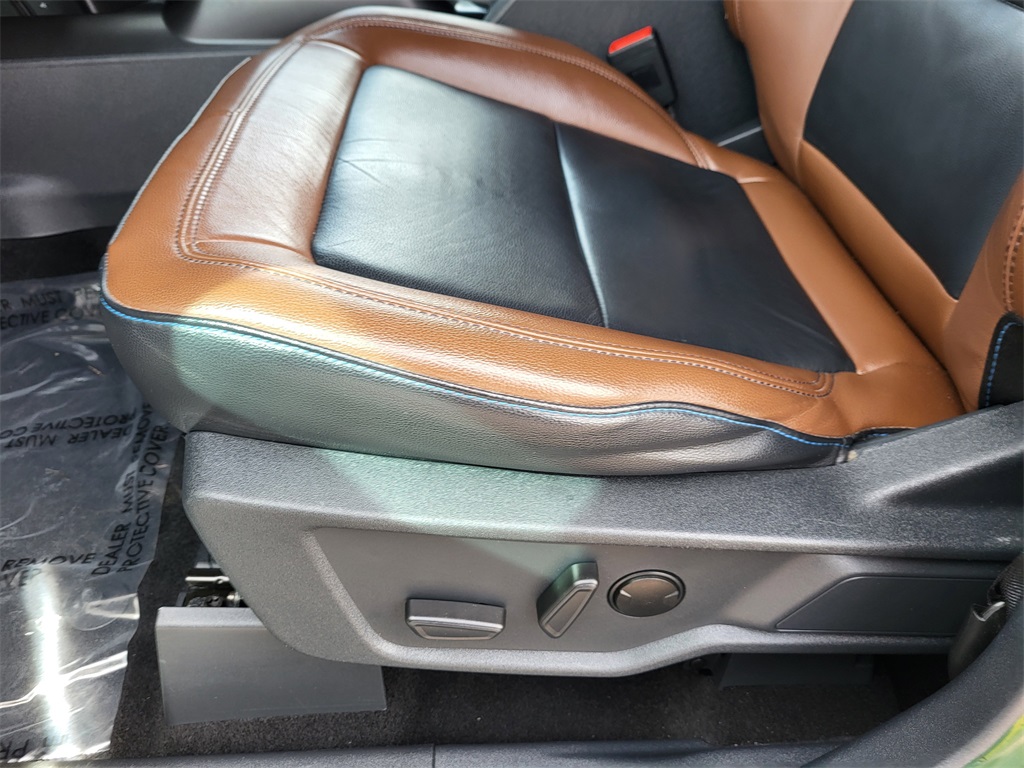 2022 Ford Bronco Outer Banks photo 18