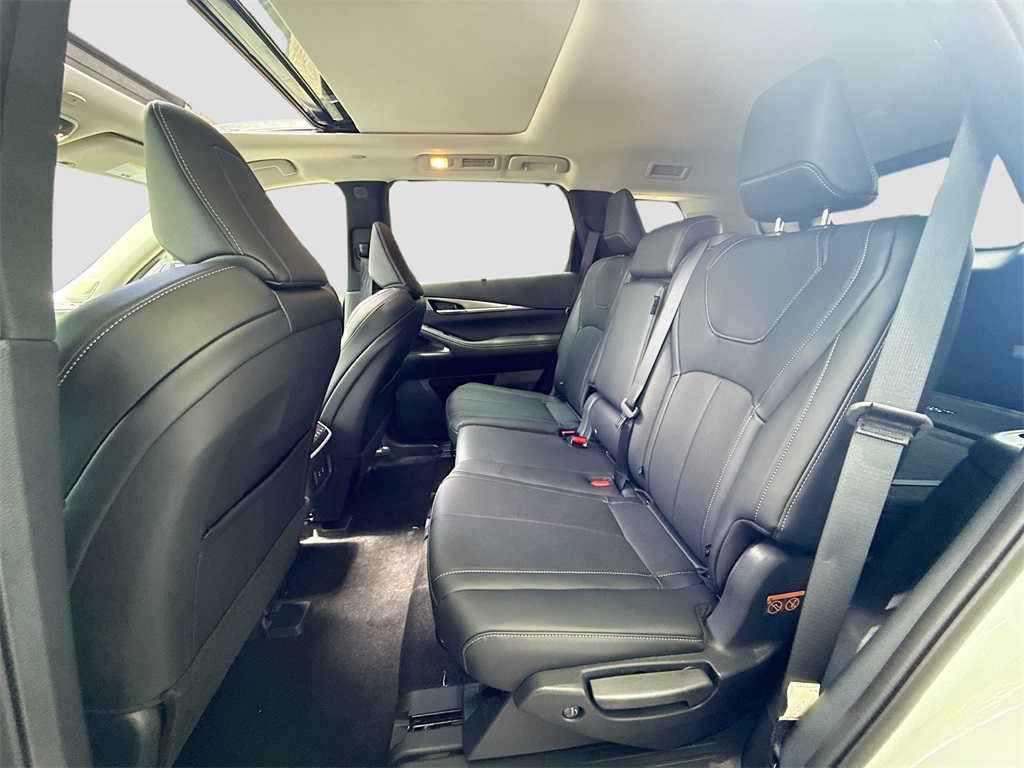 2026 Infiniti QX60 Luxe photo 23