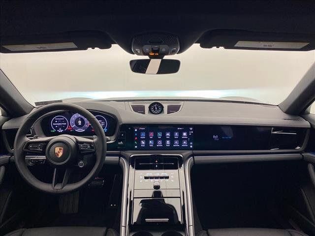 2025 Porsche Panamera 4 photo 14