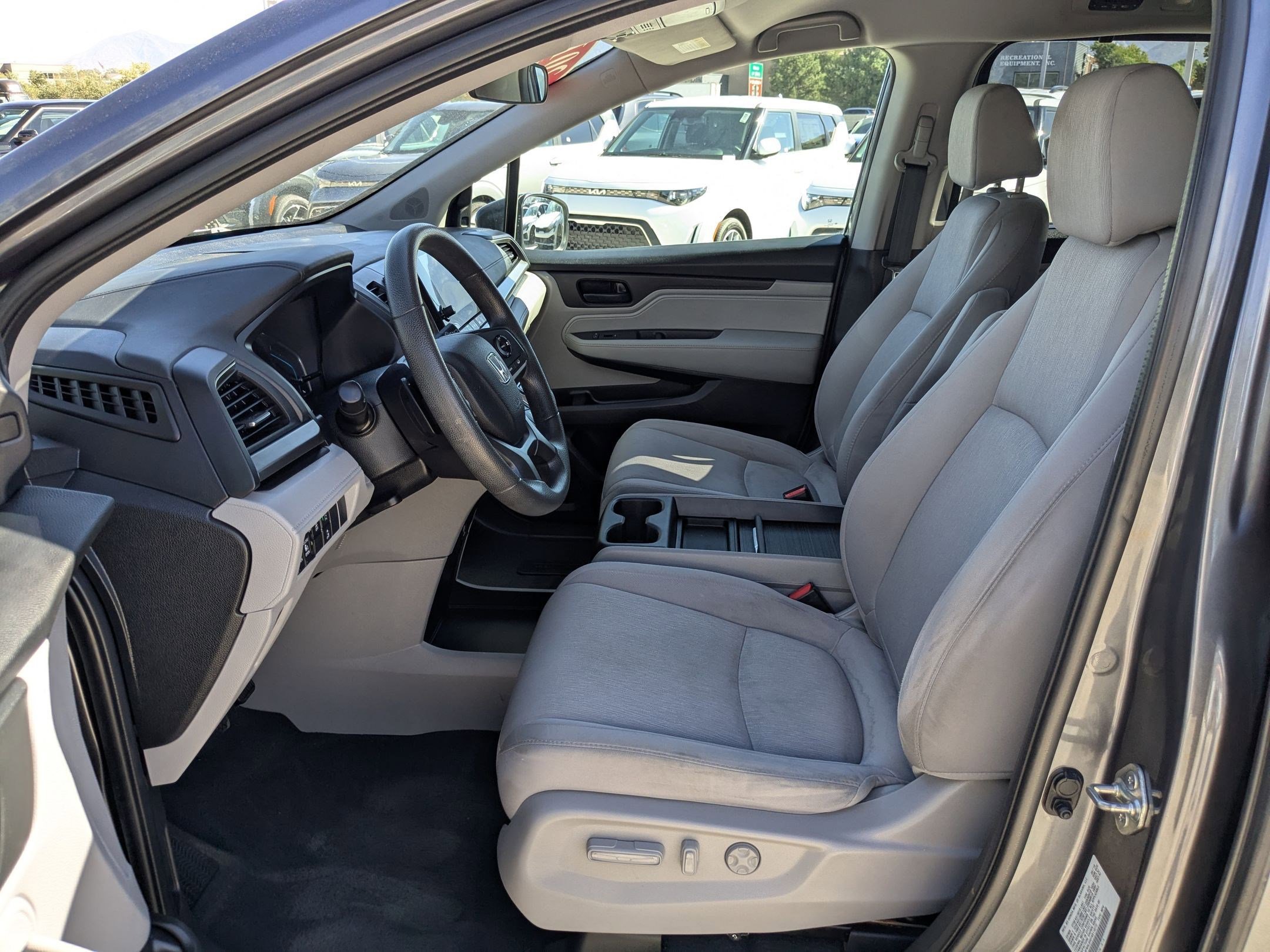2019 Honda Odyssey EX photo 17