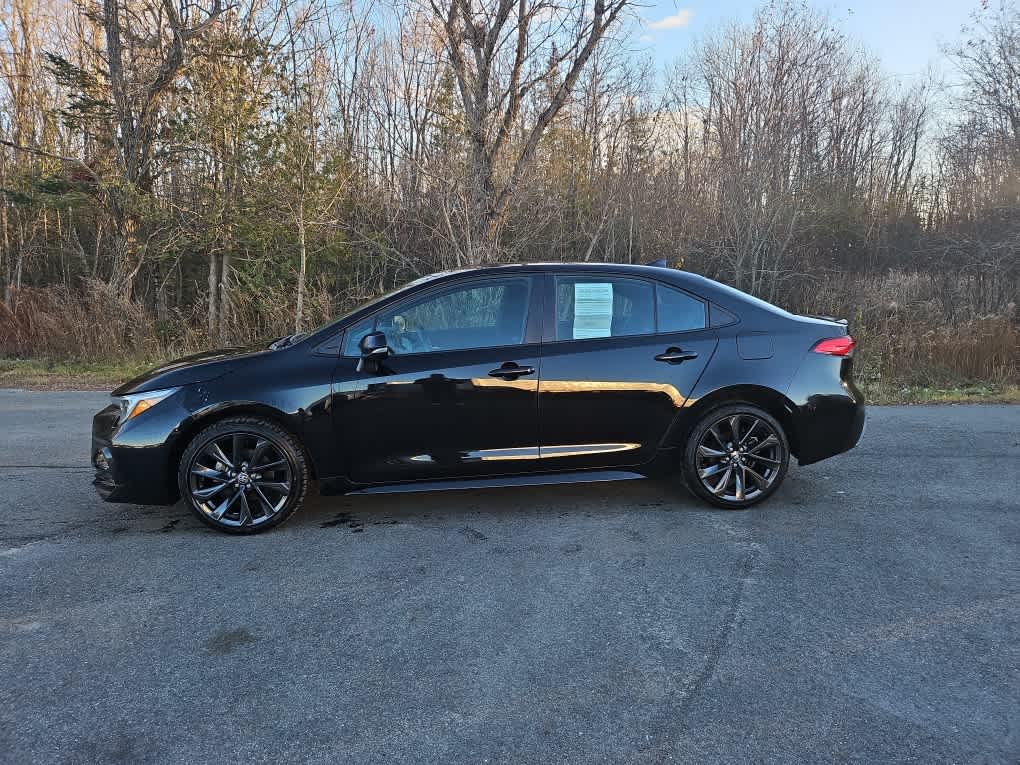 2023 Toyota Corolla SE photo 2
