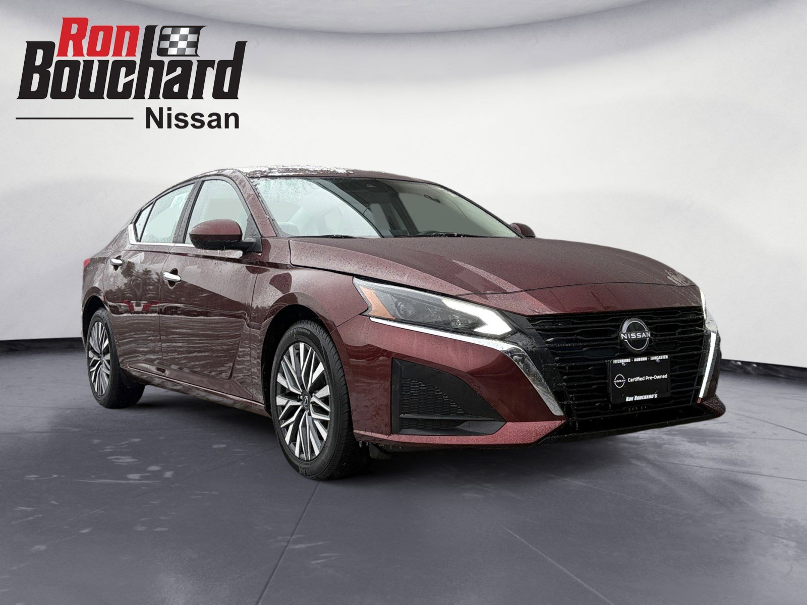 2023 Nissan Altima SV's photo