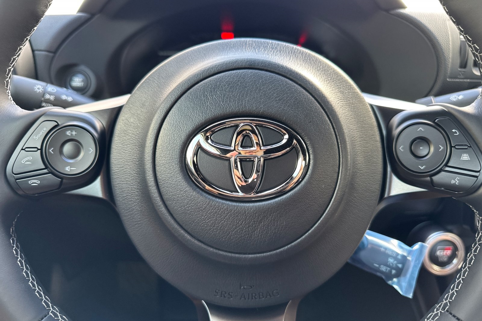 2025 Toyota GR86 Base photo 23