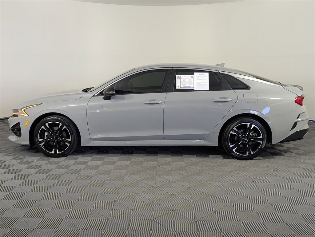 2024 Kia K5 GT-Line photo 3