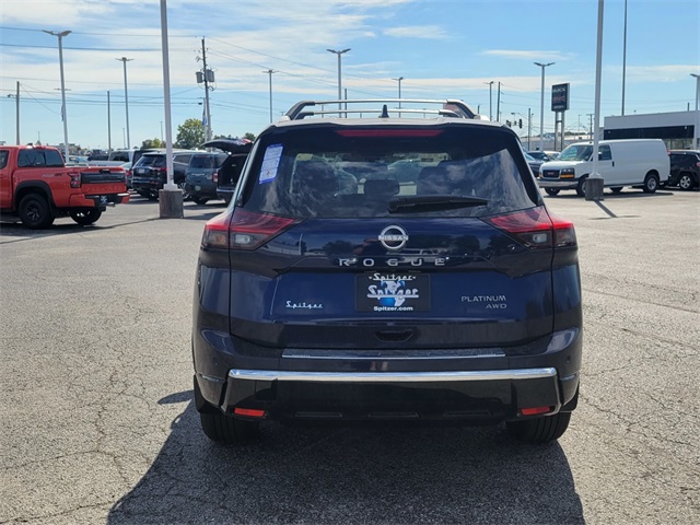 2026 Nissan Rogue Platinum photo 2