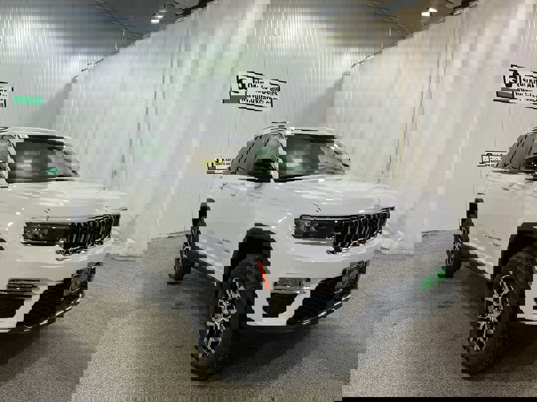 2025 Jeep Grand Cherokee Limited's photo