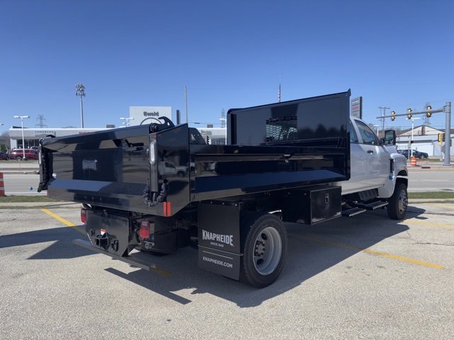 2024 Chevrolet Silverado 4500HD LT photo 4