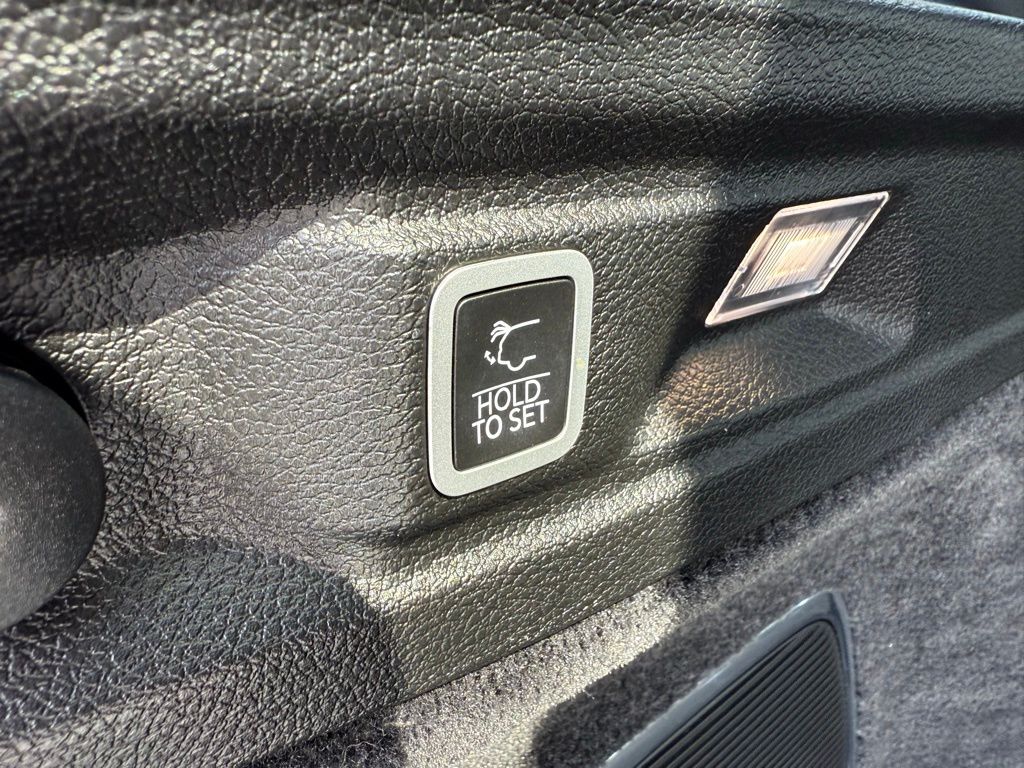 2024 Jeep Grand Cherokee L Summit photo 37
