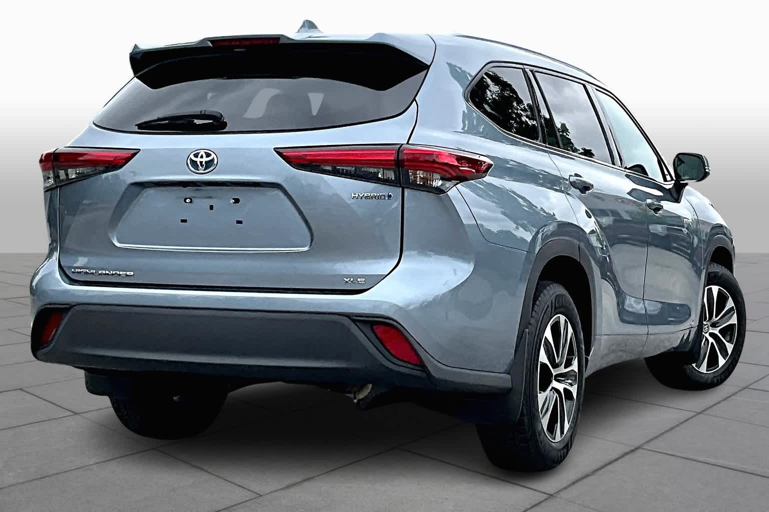 2020 Toyota Highlander Hybrid XLE photo 12