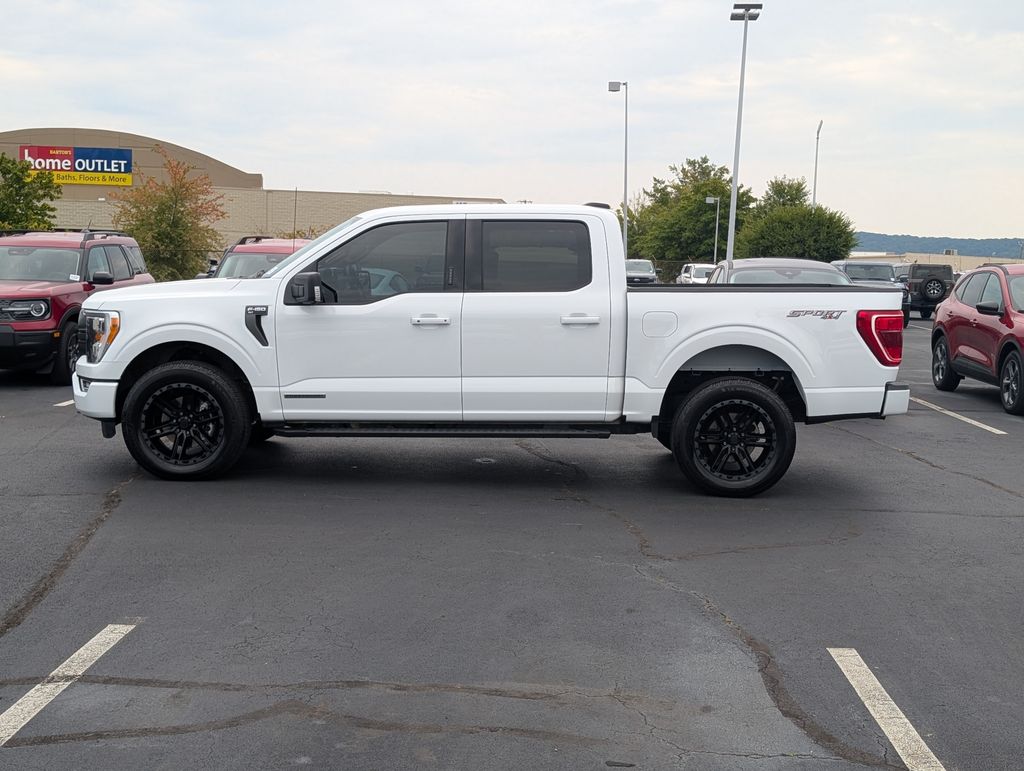 2023 Ford F-150 XLT photo 2