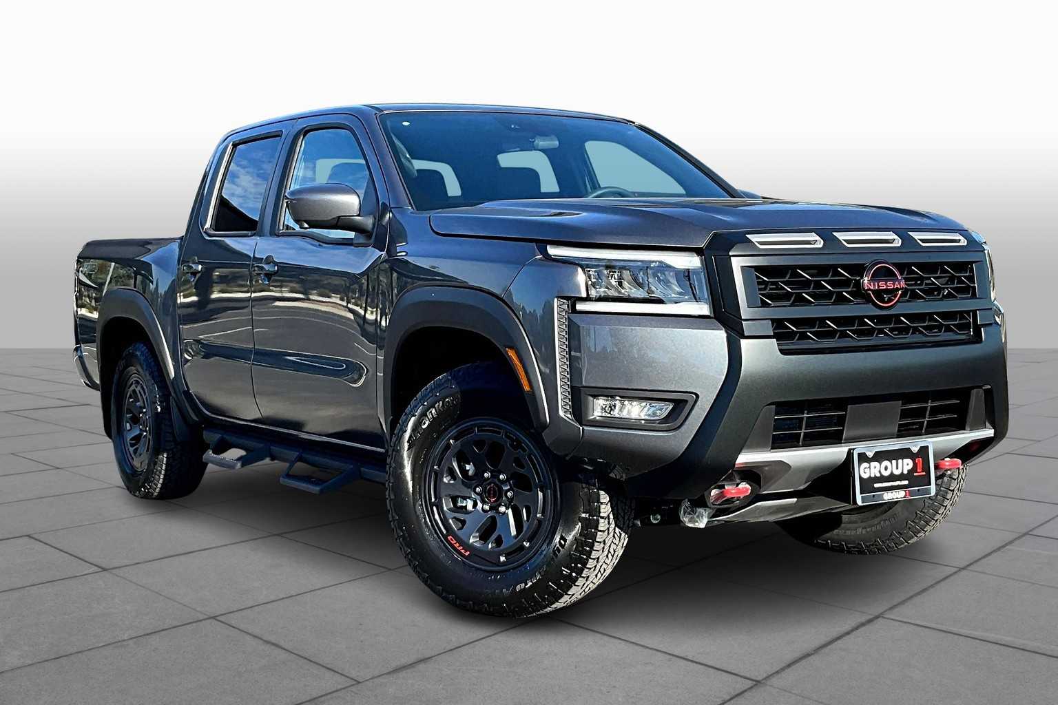 2026 Nissan Frontier PRO-4X photo 2