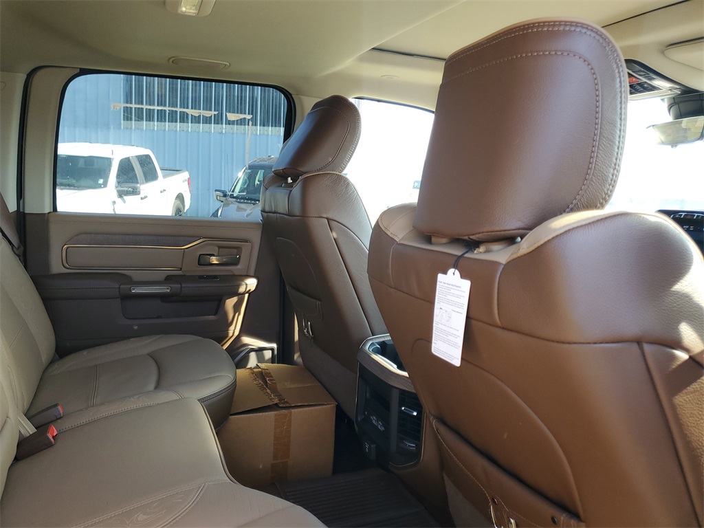 2024 Ram 3500 Laramie Longhorn photo 29