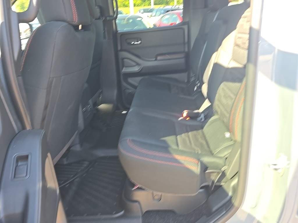 2025 Nissan Frontier PRO-4X photo 22