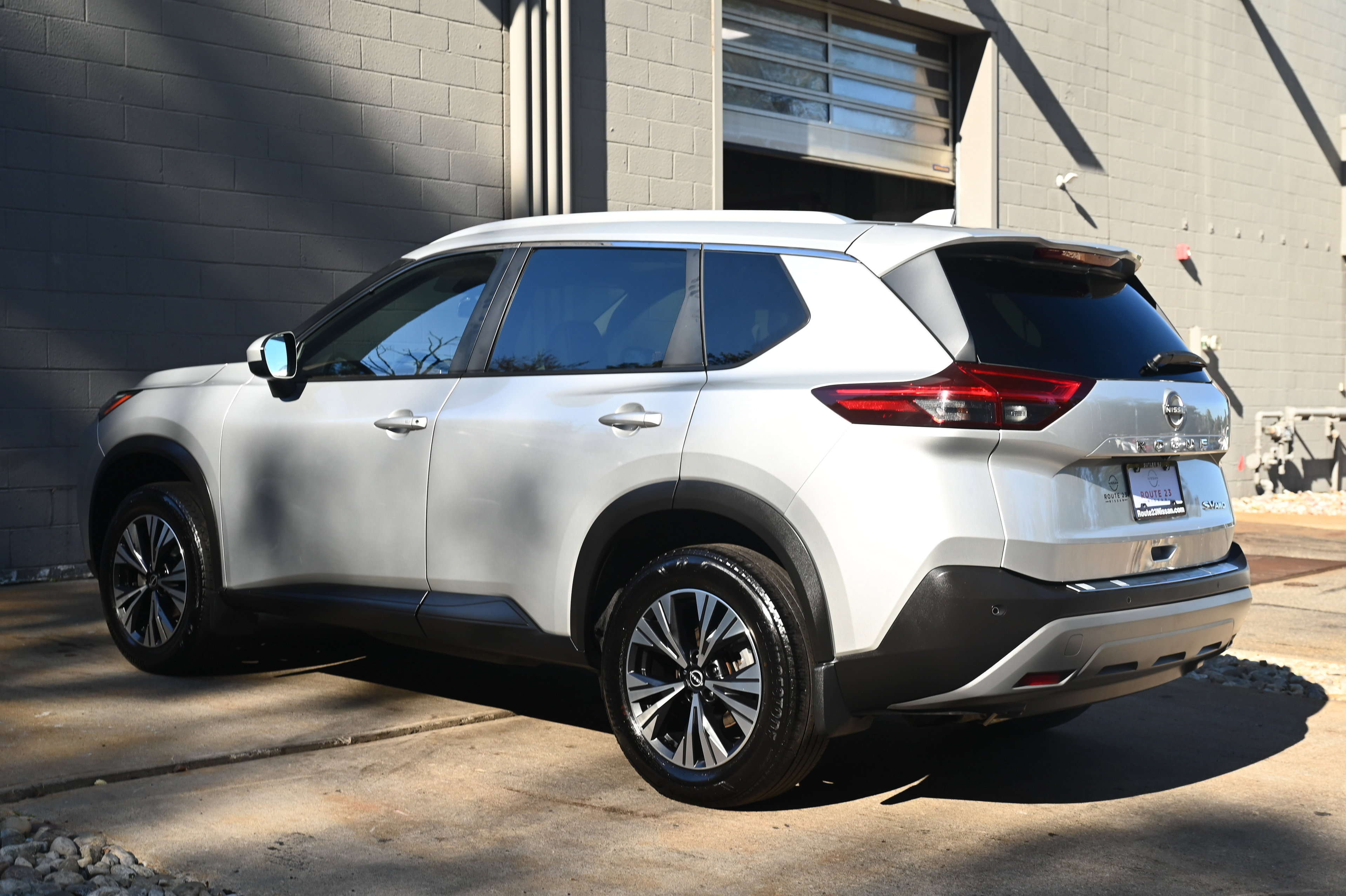 2023 Nissan Rogue SV photo 7
