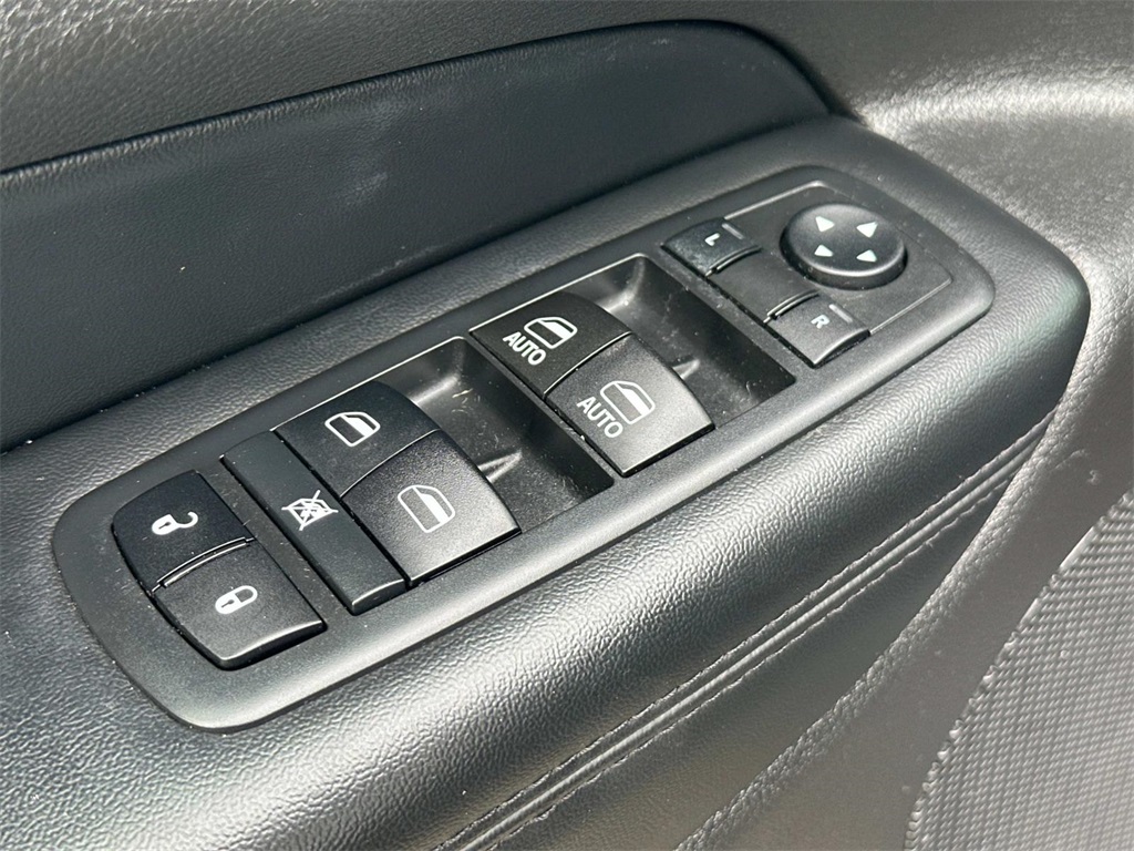 2017 Jeep Grand Cherokee Laredo photo 28