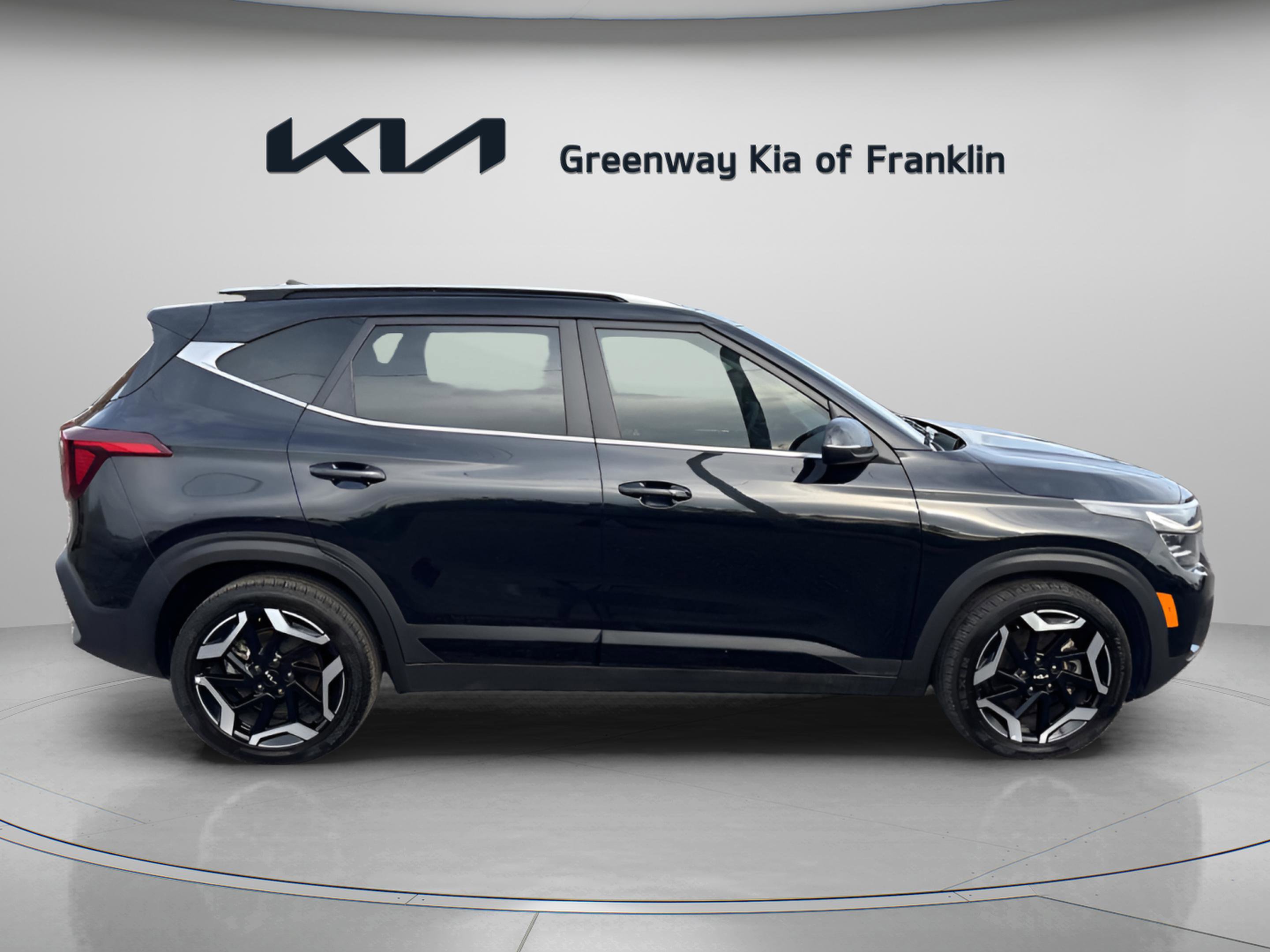 2024 Kia Seltos SX photo 8