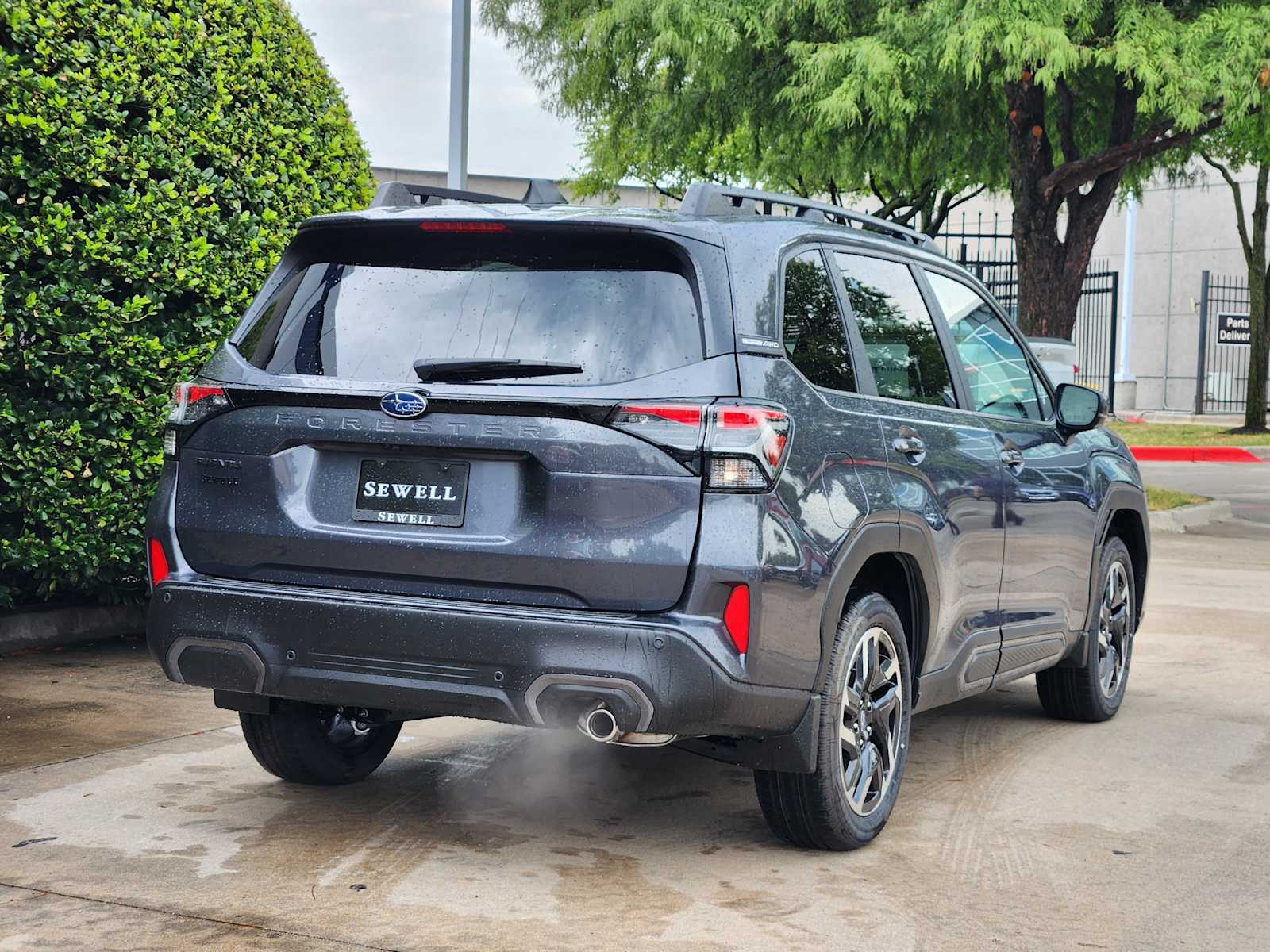 2025 Subaru Forester Limited photo 3