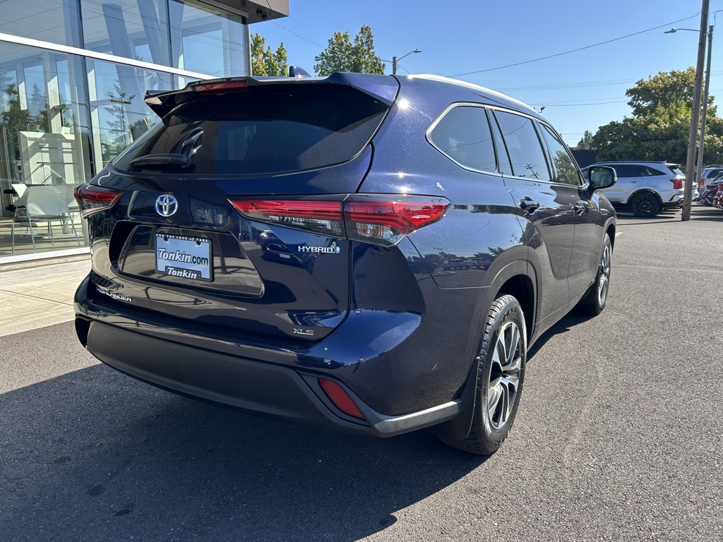 2022 Toyota Highlander Hybrid XLE photo 5