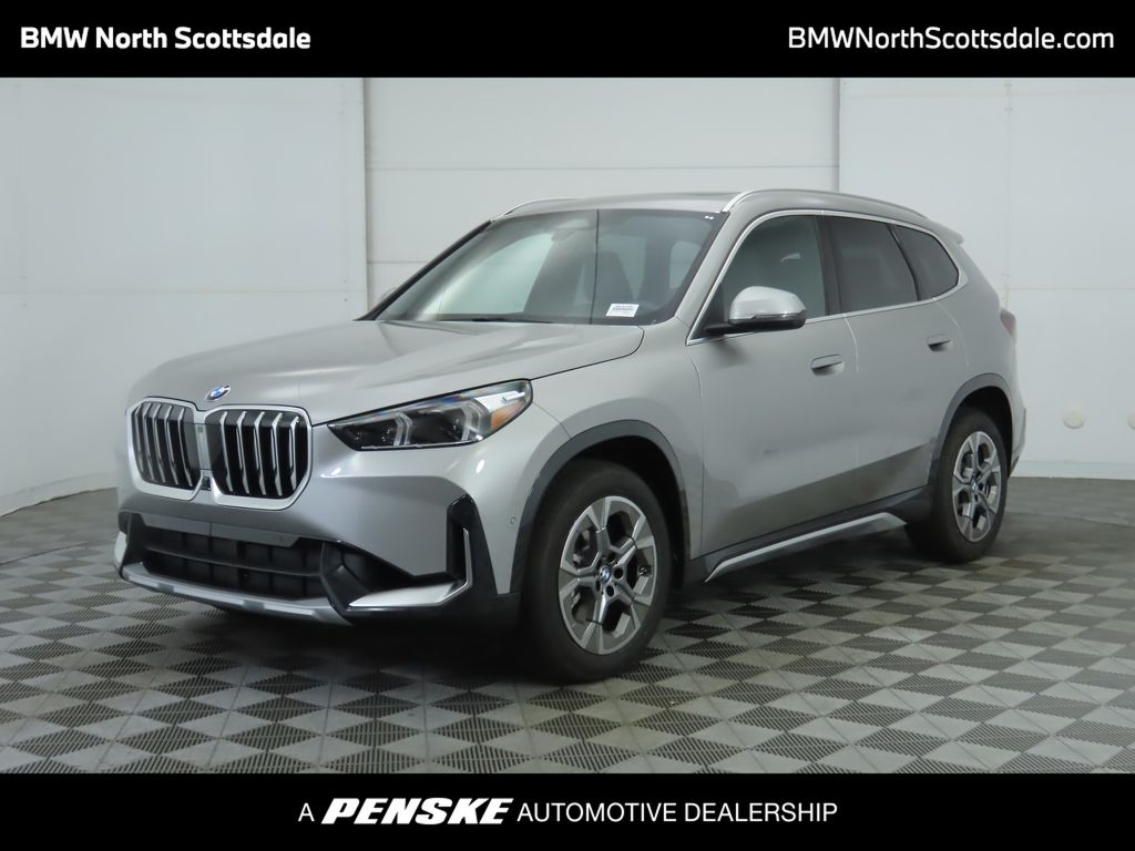 2025 BMW X1 28i's photo