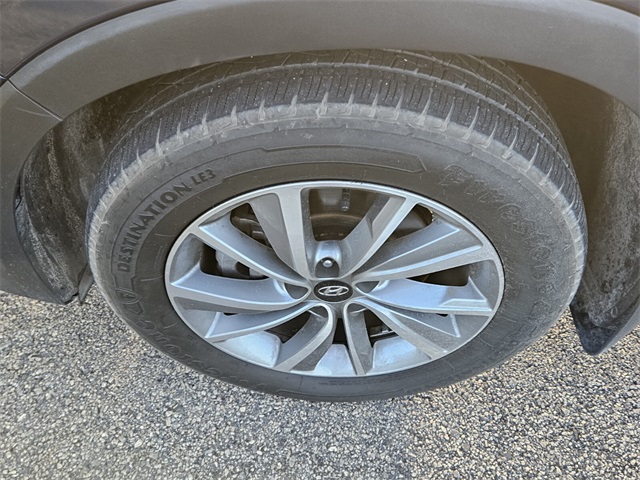 2020 Hyundai Santa Fe SEL photo 5