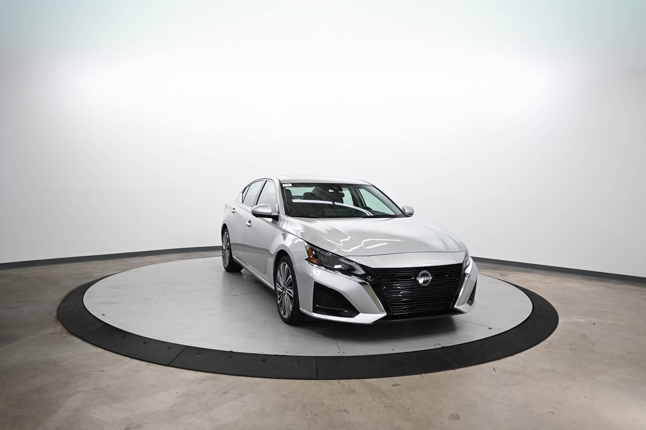 2023 Nissan Altima 2.5 SL photo 2