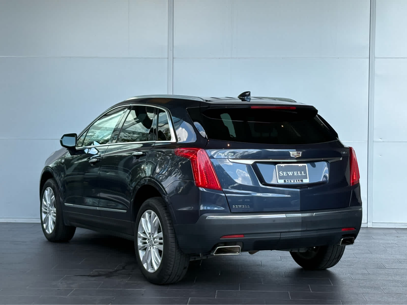 2019 Cadillac XT5 Premium Luxury photo 4