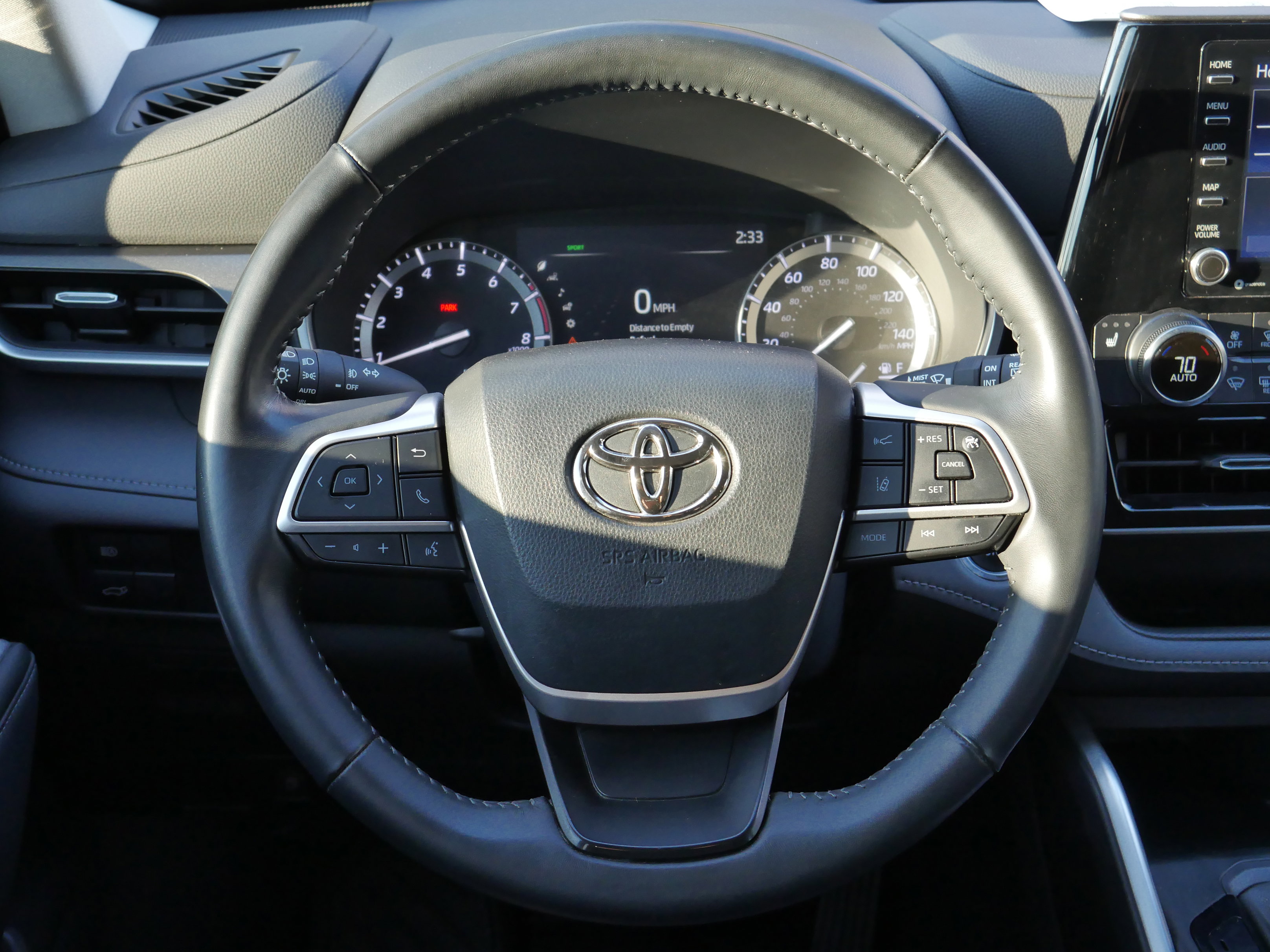 2022 Toyota Highlander XLE photo 4