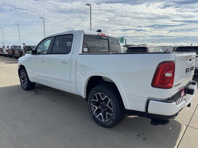 2026 Ram 1500 Laramie photo 4