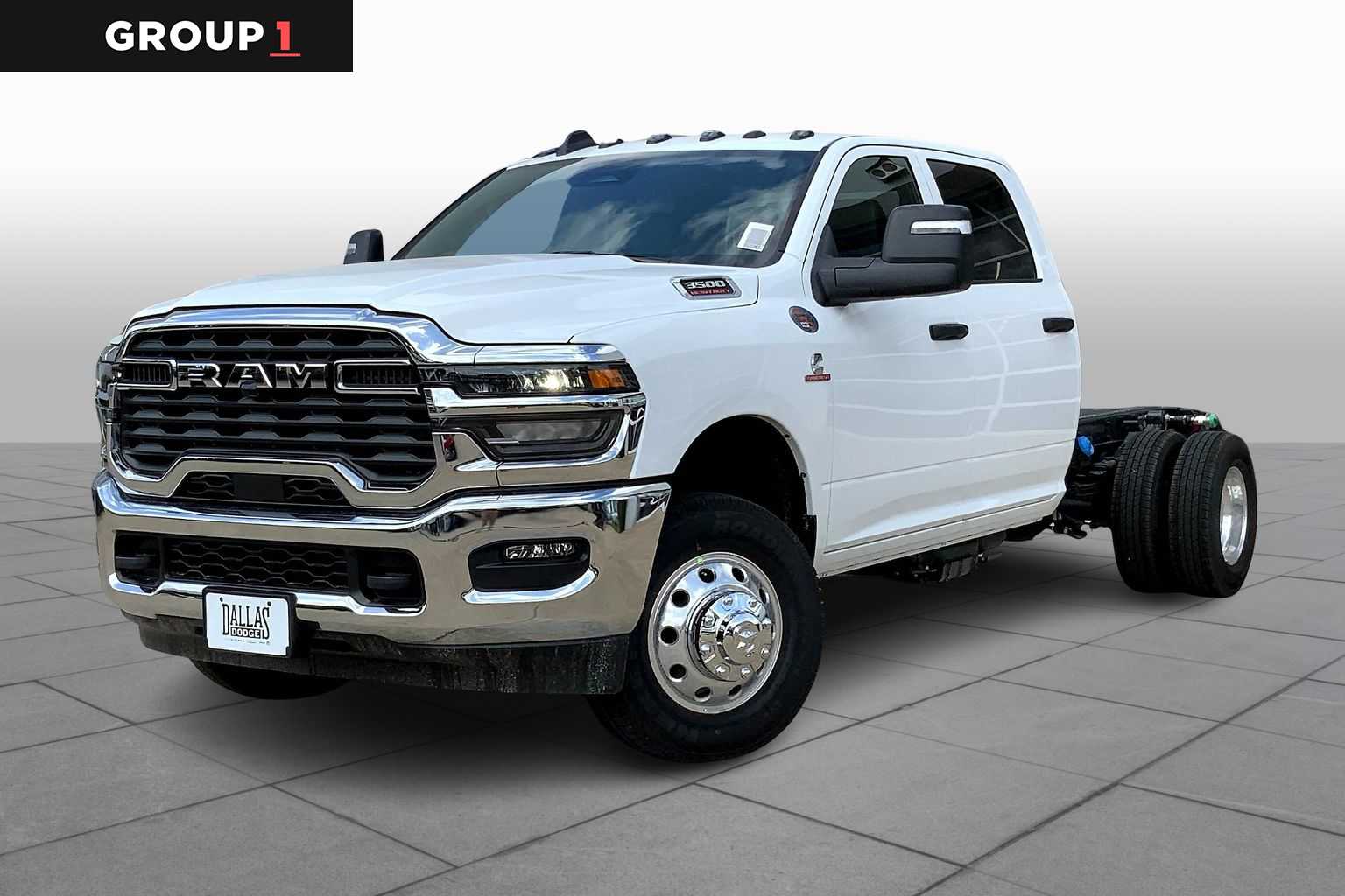 2024 Ram 3500 Tradesman photo 2