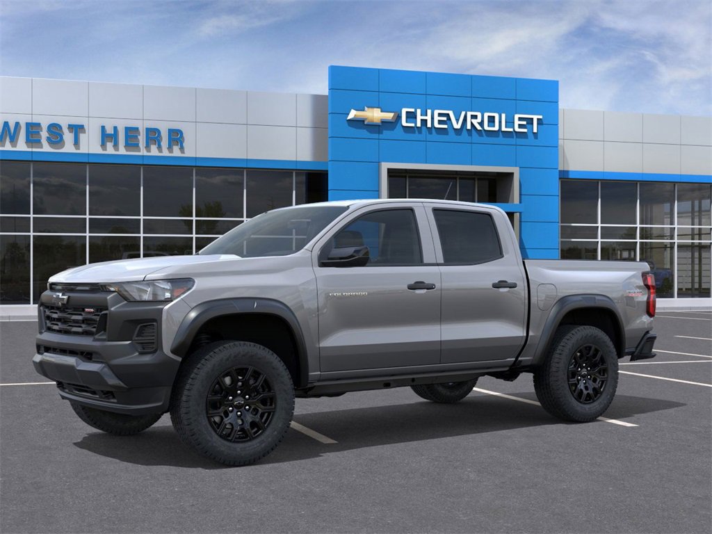 2026 Chevrolet Colorado Trail Boss photo 2