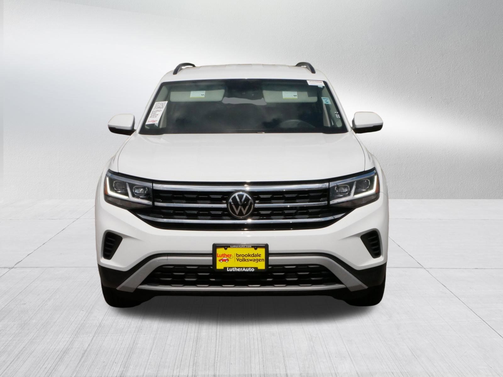 Used 2023 Volkswagen Atlas SE with VIN 1V2LP2CA7PC557732 for sale in Brooklyn Center, Minnesota
