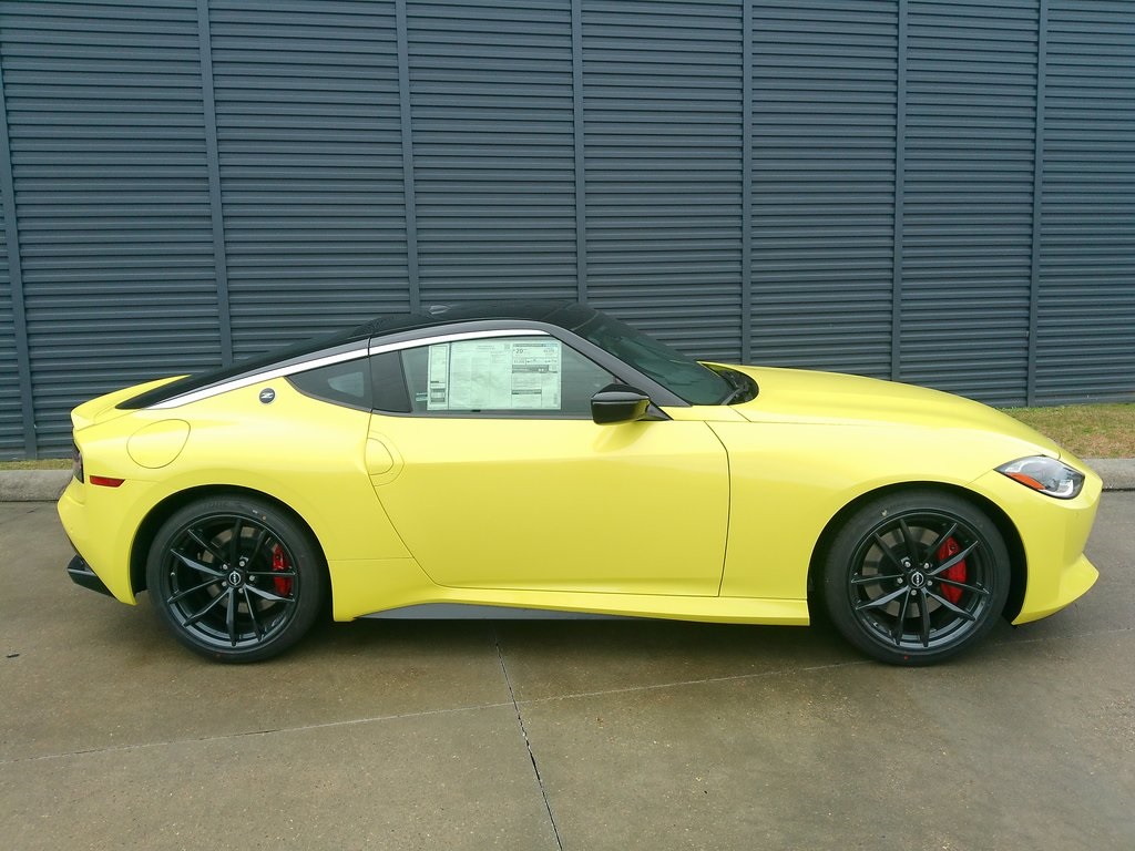 2024 Nissan Z Performance photo 2
