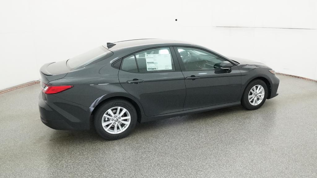 2026 Toyota Camry LE photo 24