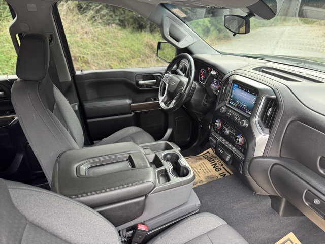 2019 Chevrolet Silverado 1500 RST photo 17