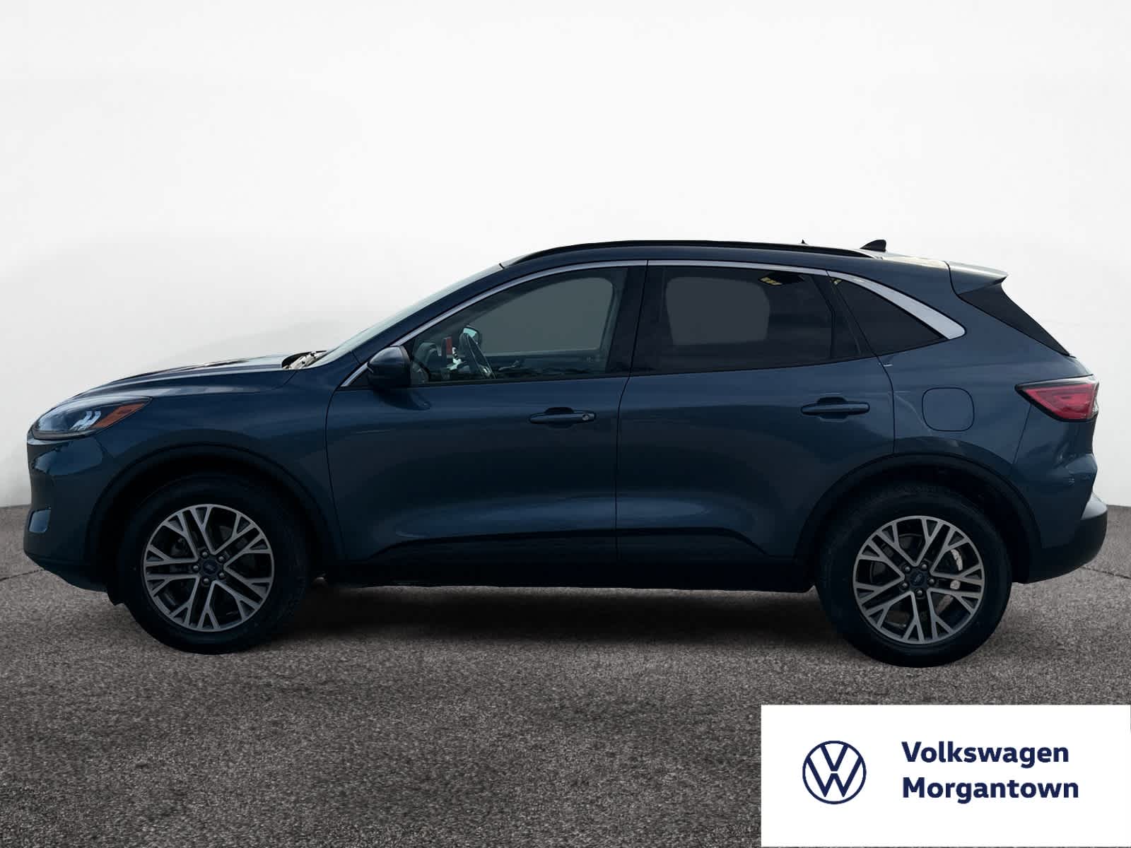 2020 Ford Escape SEL photo 2