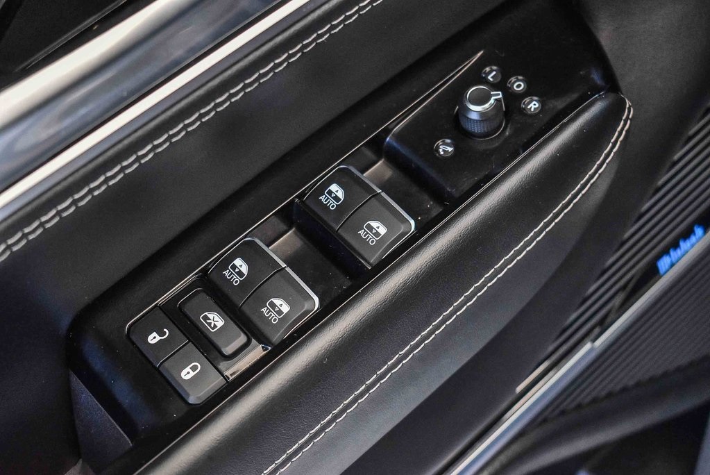 2022 Jeep Grand Wagoneer I photo 19