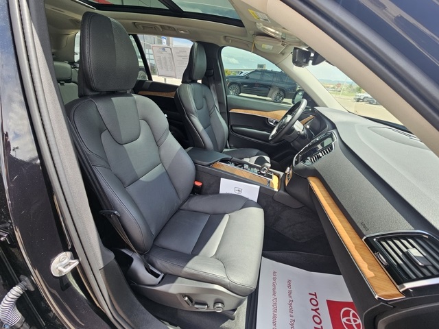 2024 Volvo XC90 B5 Plus photo 21